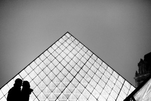 Photos de couple en noir et blanc  Paris